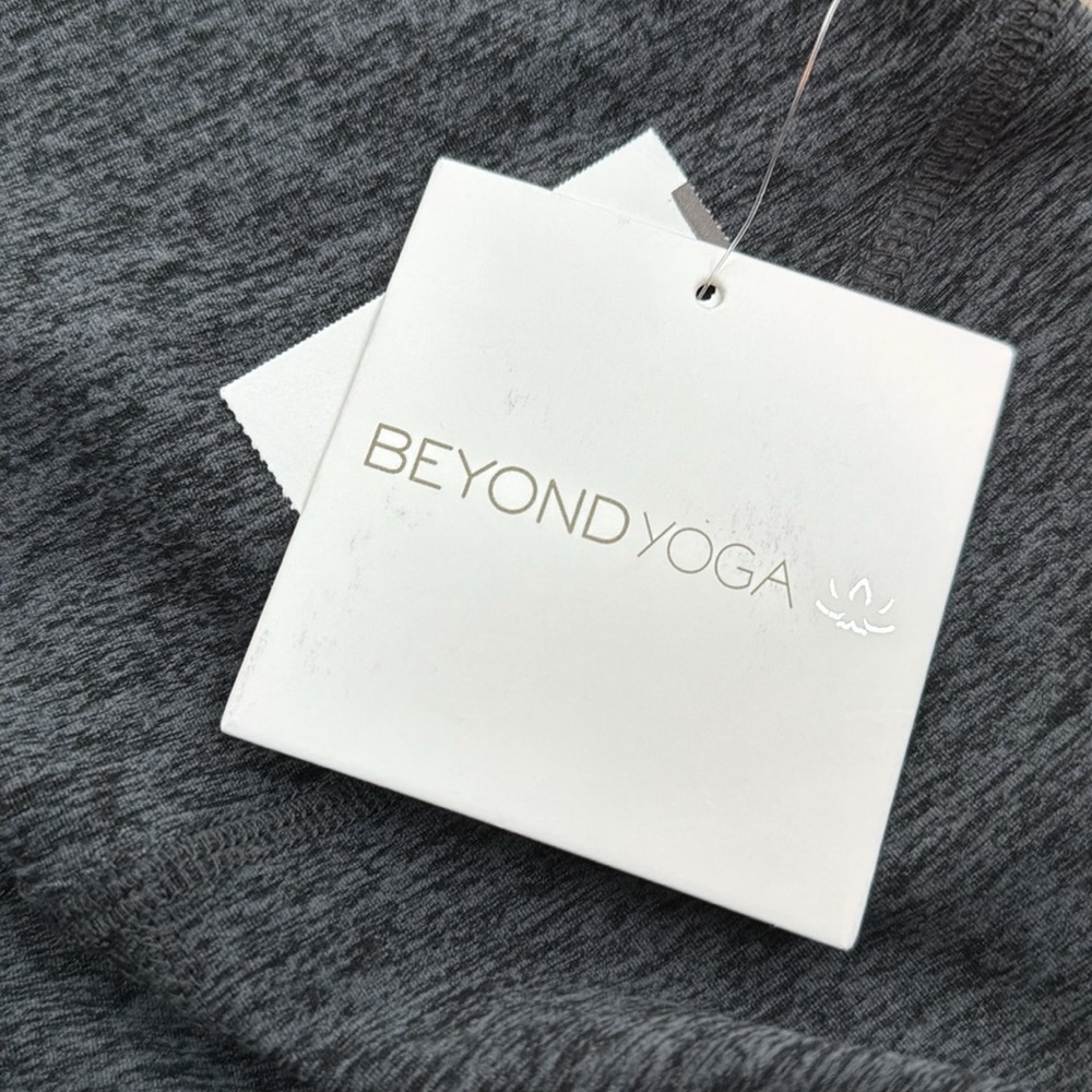 Beyond Yoga Spacedye Love The Bump Maternity Legging Size Medium NWT - Picture 8 of 9